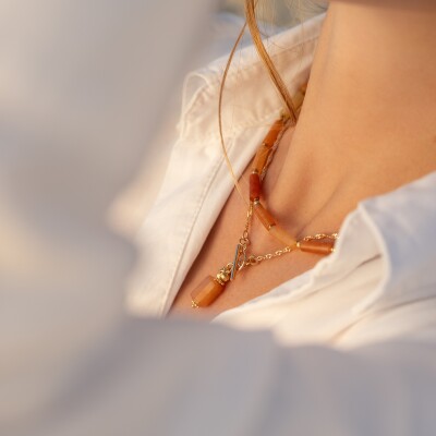 Le collier Beryl orange