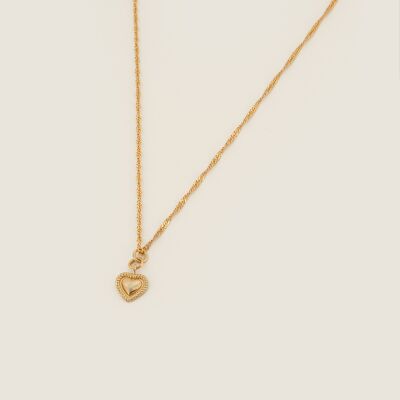 Le collier coeur en plaqué or Carmen