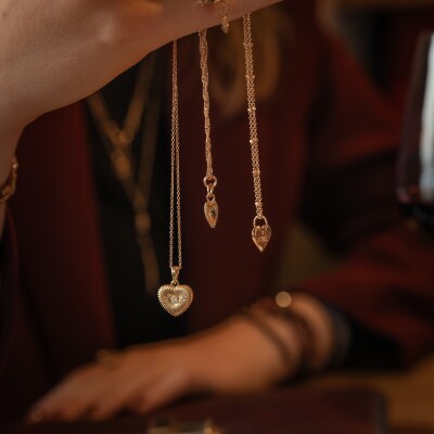 Le collier coeur "love" Saint-Valentin