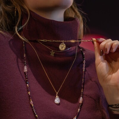 Le collier médaille à graver en plaqué or Madeleine