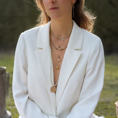 Le collier en plaqué or et pierres naturelles Marisol