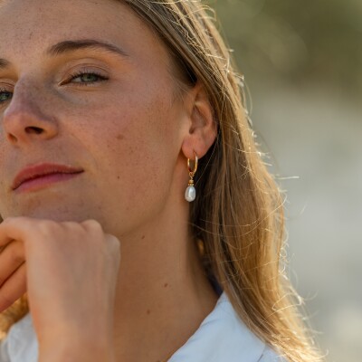 Les boucles d'oreilles en plaqué or Hyacinthe
