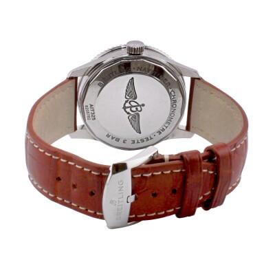 Breitling Navitimer Auto 38