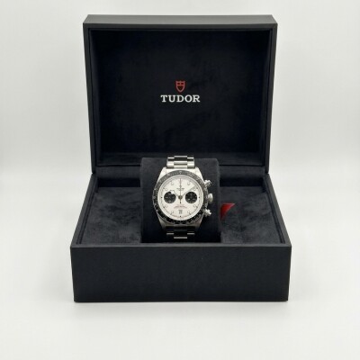 Tudor Black Bay 41 Chrono