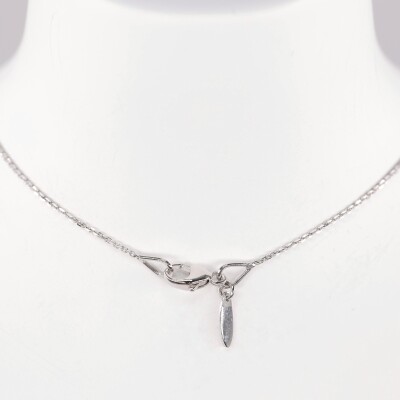 Collier Longinus pendentif