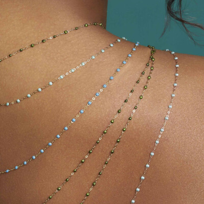 Collier Gigi Clozeau Classique en or rose et résine scarabée, 42cm