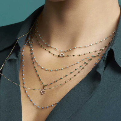 Collier Gigi Clozeau Classique en or rose et résine scarabée, 42cm