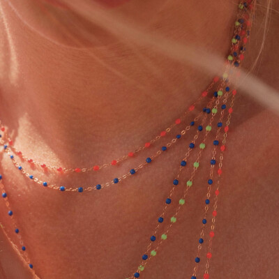 Collier Gigi Clozeau Classique en or jaune et résine corail, 42cm