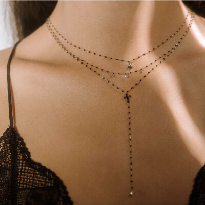 Collier Gigi Clozeau Mini en or rose, résine noire et diamants, 42cm
