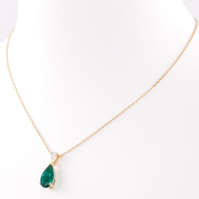 Collier Absolu or jaune, émeraude & diamants