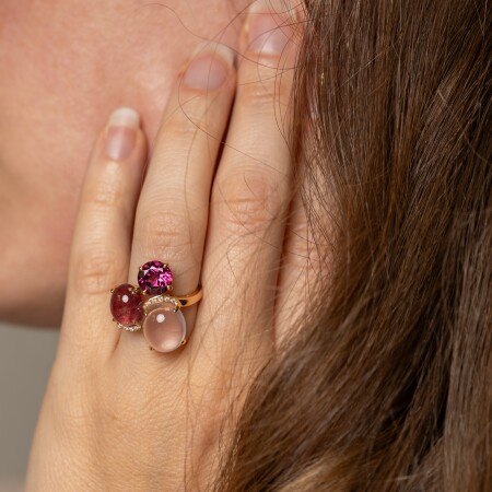 Bague or rose cabochons quartz rose, tourmaline rose et rhodolite ronde avec chemin de diamants