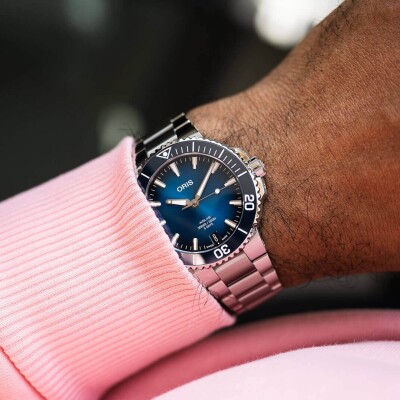 Montre Oris Aquis date