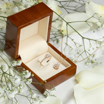 Pendentif sur chaîne Évidence or rose & diamants