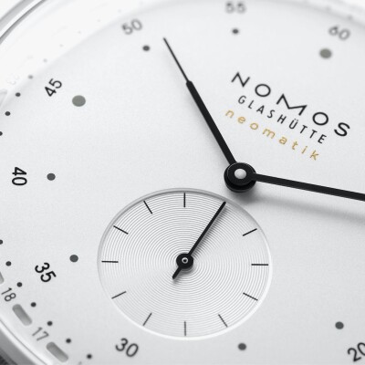 Montre Nomos Metro Neomatik 41