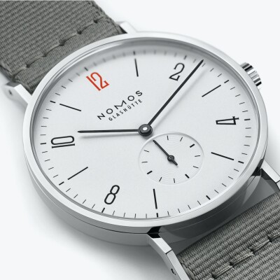 Montre Nomos Tangente 38mm – 50 ans Médecins Sans Frontières