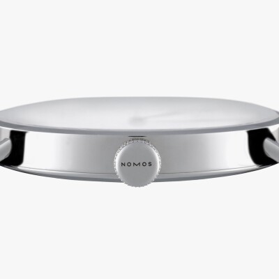 Montre Nomos Metro Date Réserve De Marche