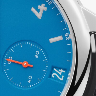 Montre Nomos Club automatic 42mm date siren blue
