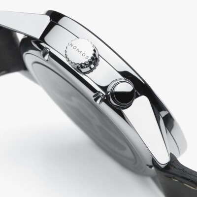 Montre Nomos Zürich Temps Universel Bleu Nuit