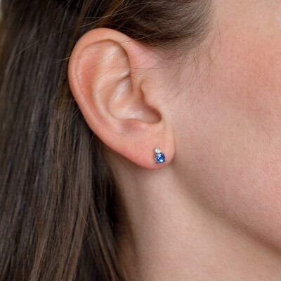 Puces d'oreilles or blanc, saphirs & diamants