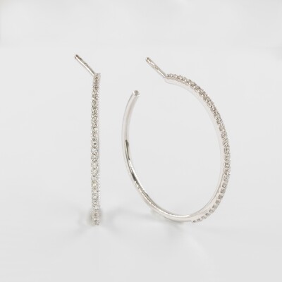 Créoles en or blanc serties de diamants fermoir alpa