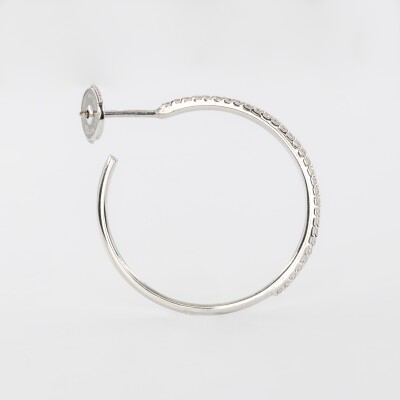 Créoles en or blanc serties de diamants fermoir alpa