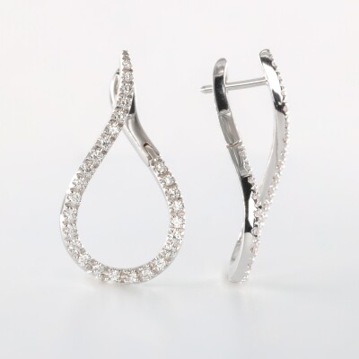 Créoles bulles pavées de diamants en forme de huit