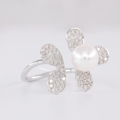Bague or blanc, diamants & perle  