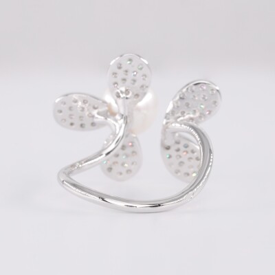 Bague or blanc, diamants & perle  