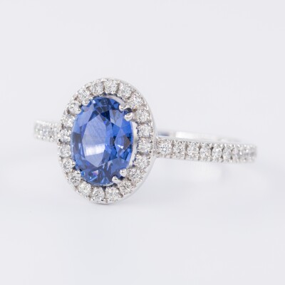 Bague Louis XV or blanc, saphir & diamants 