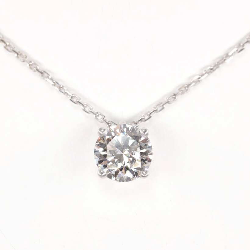 Collier Longinus or blanc solitaire Diamant 1.01 ct serti 4 griffes.