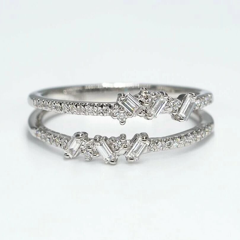 Bague en Or blanc et Diamants en taille baguette et brillant sur 2 anneaux