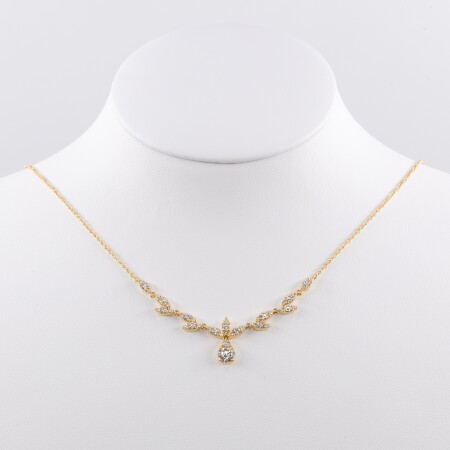 Collier en or jaune et diamants