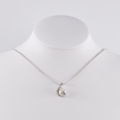 Pendentif or blanc, perle blanche & diamants