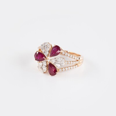 Bague Ombelle or rose, rubis & diamants