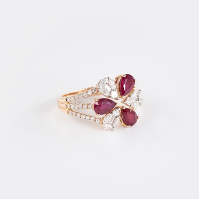 Bague Ombelle or rose, rubis & diamants