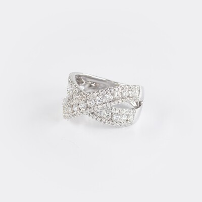 Bague Chantilly liens croisés or blanc & diamants