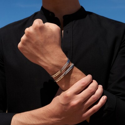 Bracelet Akillis bangle Capture Me en or blanc semi pavé de diamants