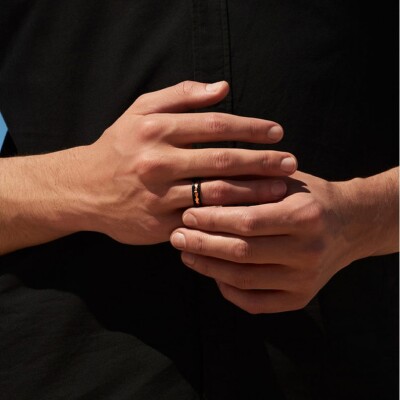 Bague Akillis Capture In Motion centre en or rose, extérieur en titane dlc noir