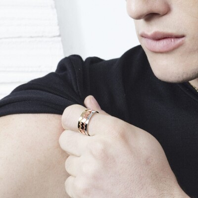 Bague Akillis Capture Trilogy en or blanc, or rose et or jaune