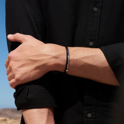 Bracelet Akillis jonc ouvert Capture Light en titane DLC noir et diamant