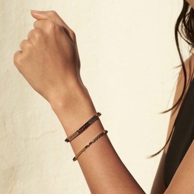 Bracelet Akillis jonc ouvert Capture Light en or jaune et diamant