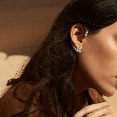 Mono boucle d'oreille Akillis Python en or blanc et diamants