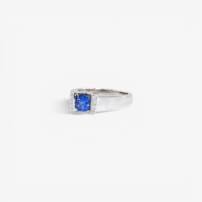 Bague Victoire or blanc, diamants & saphir