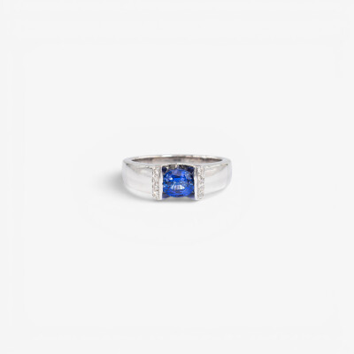 Bague Victoire or blanc, diamants & saphir