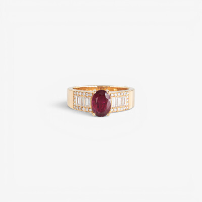 Bague 1930 or jaune, rubis & diamants