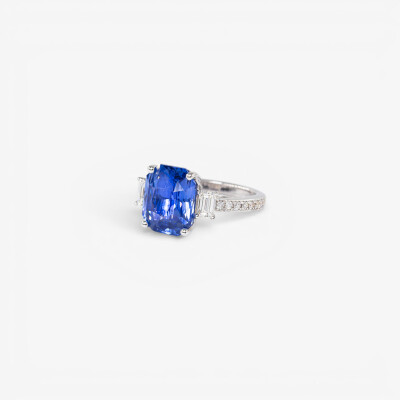 Bague Holly or blanc, saphir radiant & diamants