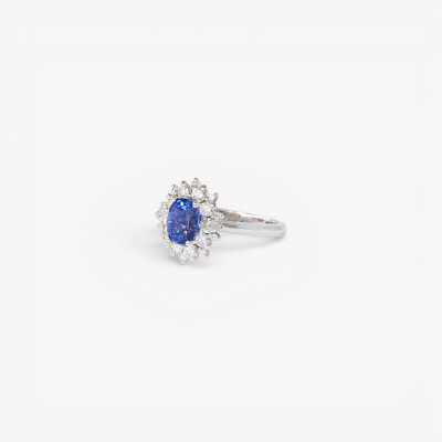 Bague Pompadour or blanc, saphir & diamants