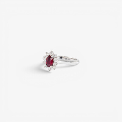 Bague Pompadour or blanc, rubis & diamants