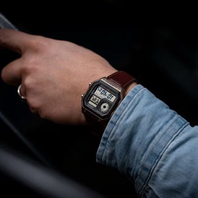Montre Casio affichage digital AE-1200WHL-5AVEF