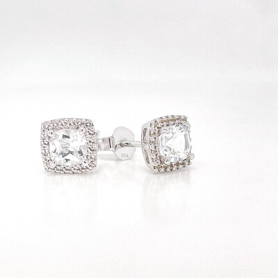 Boucles d'oreilles en or blanc 750/1000 et topazes